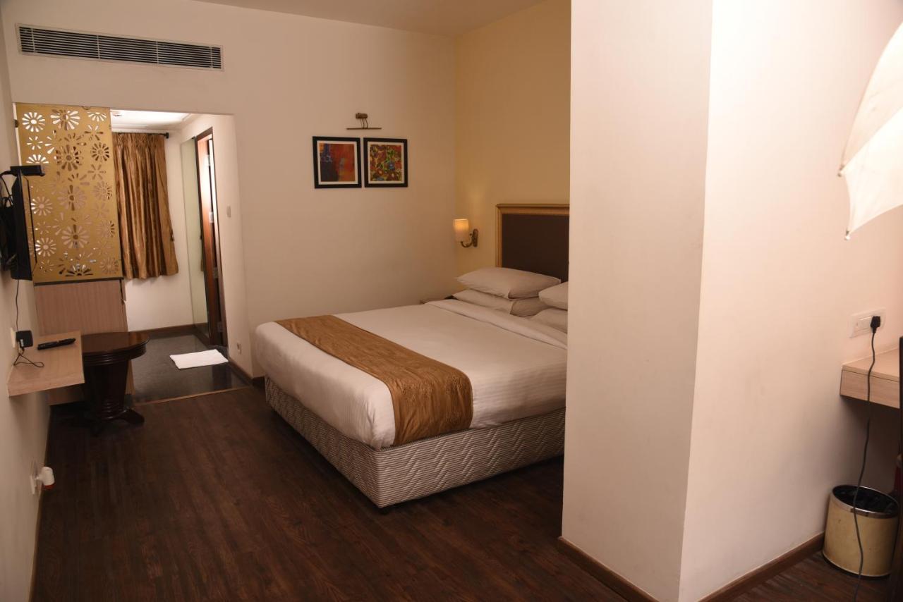 Hotel Sabareesh Park Madurai Buitenkant foto
