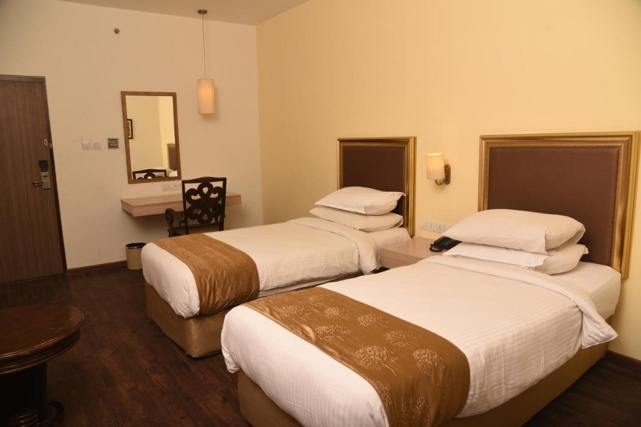 Hotel Sabareesh Park Madurai Buitenkant foto
