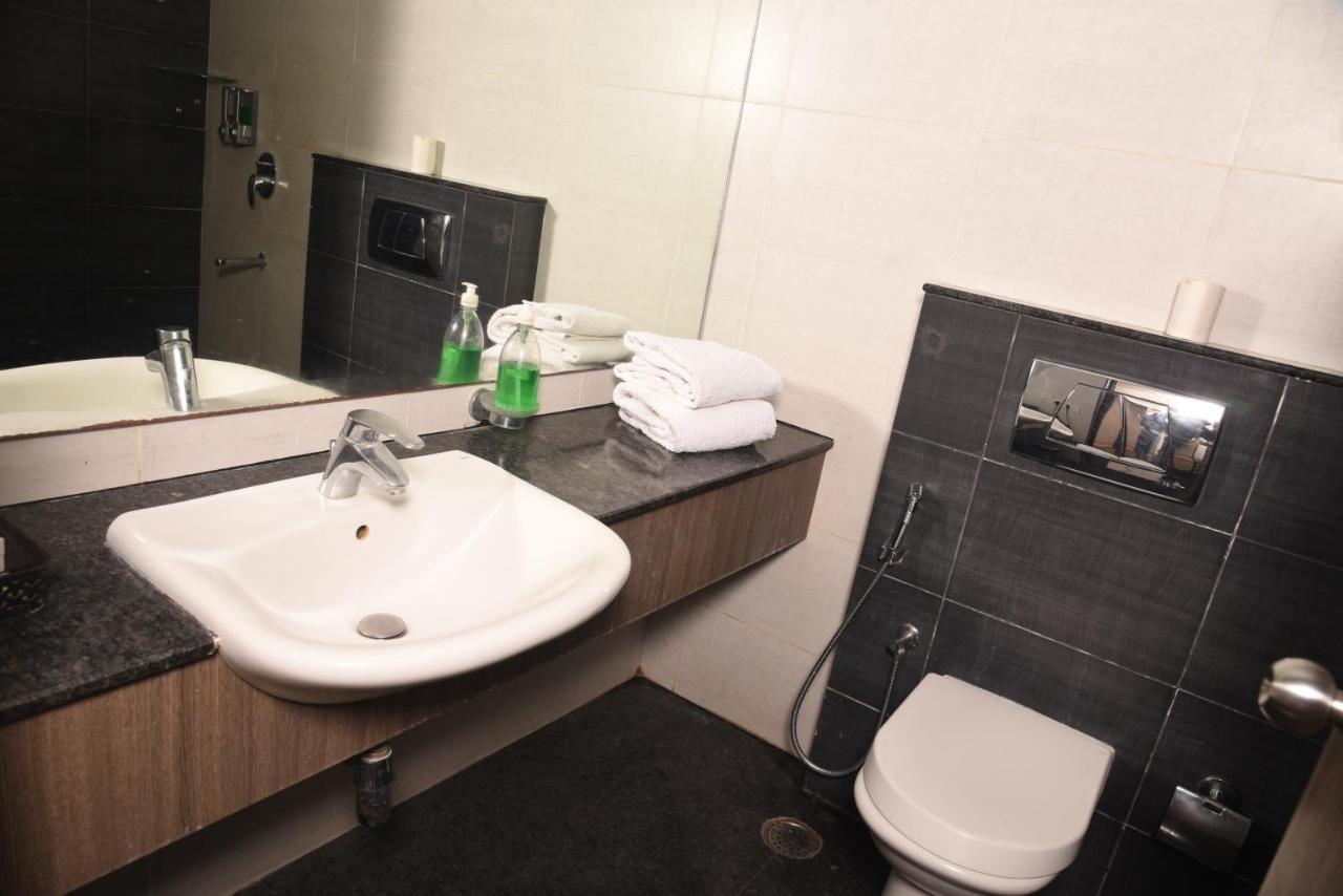 Hotel Sabareesh Park Madurai Buitenkant foto