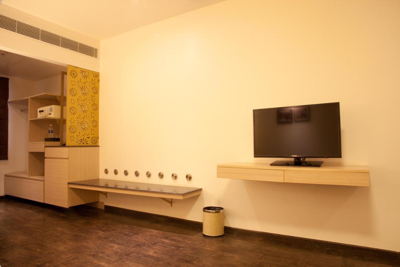 Hotel Sabareesh Park Madurai Buitenkant foto